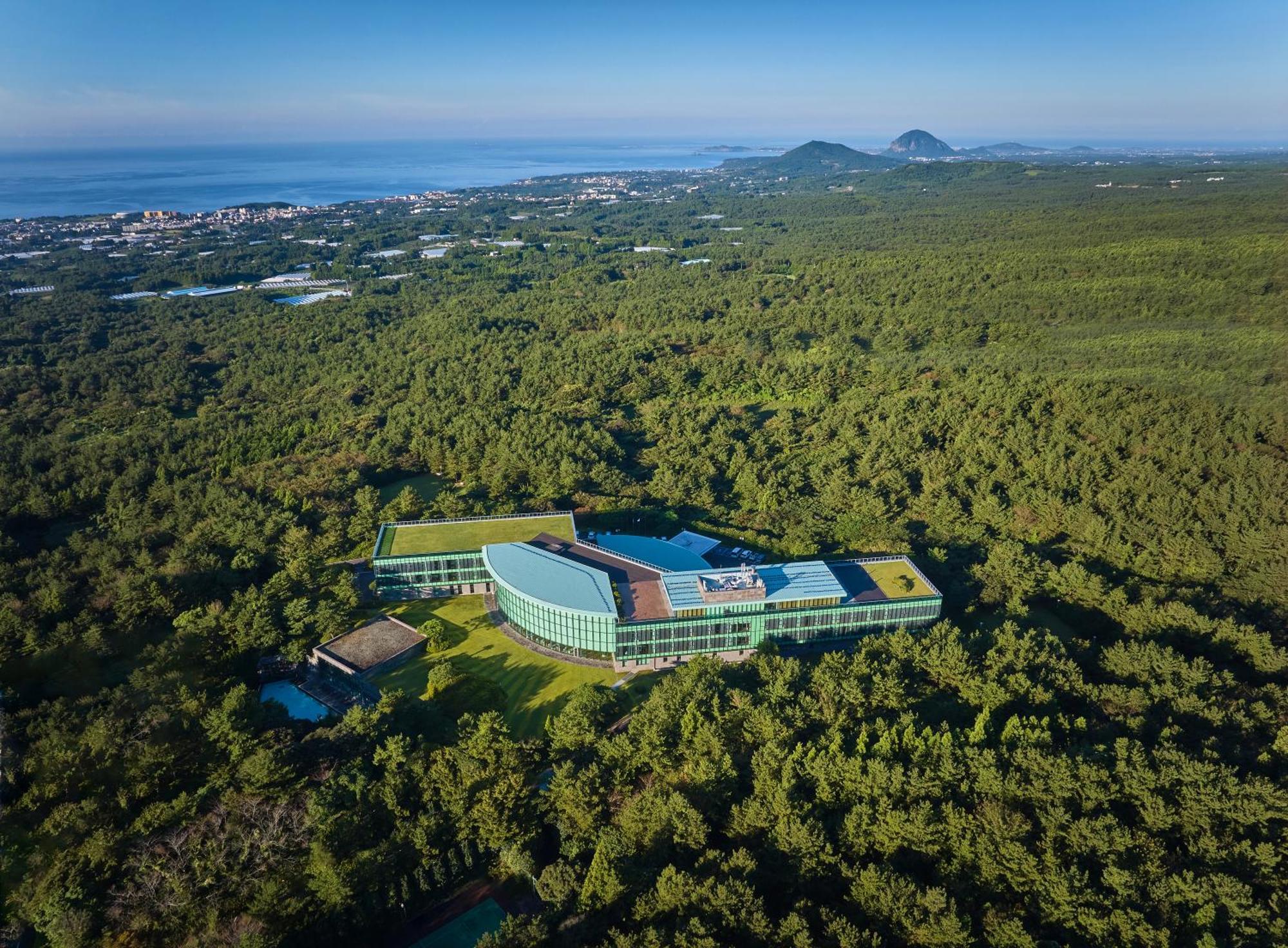 We Hotel Jeju Seogwipo Zewnętrze zdjęcie