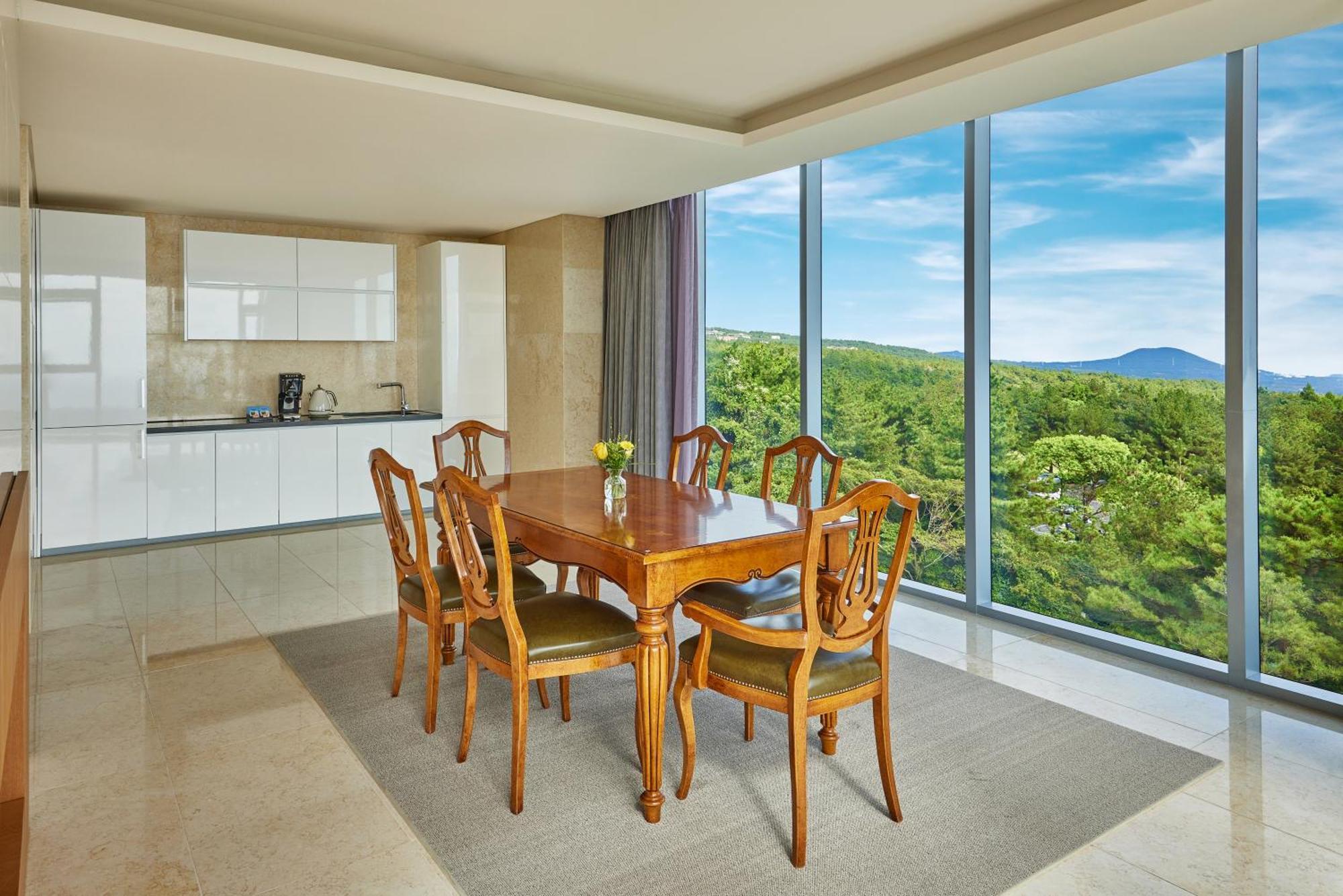 We Hotel Jeju Seogwipo Zewnętrze zdjęcie